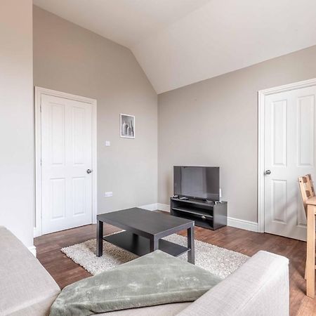 Cosy Central Windsor Apartment & Free Parking! Exterior foto