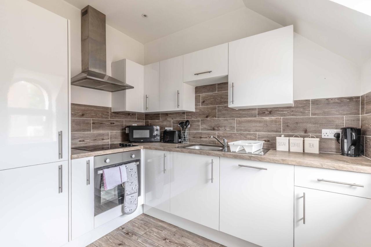 Cosy Central Windsor Apartment & Free Parking! Exterior foto